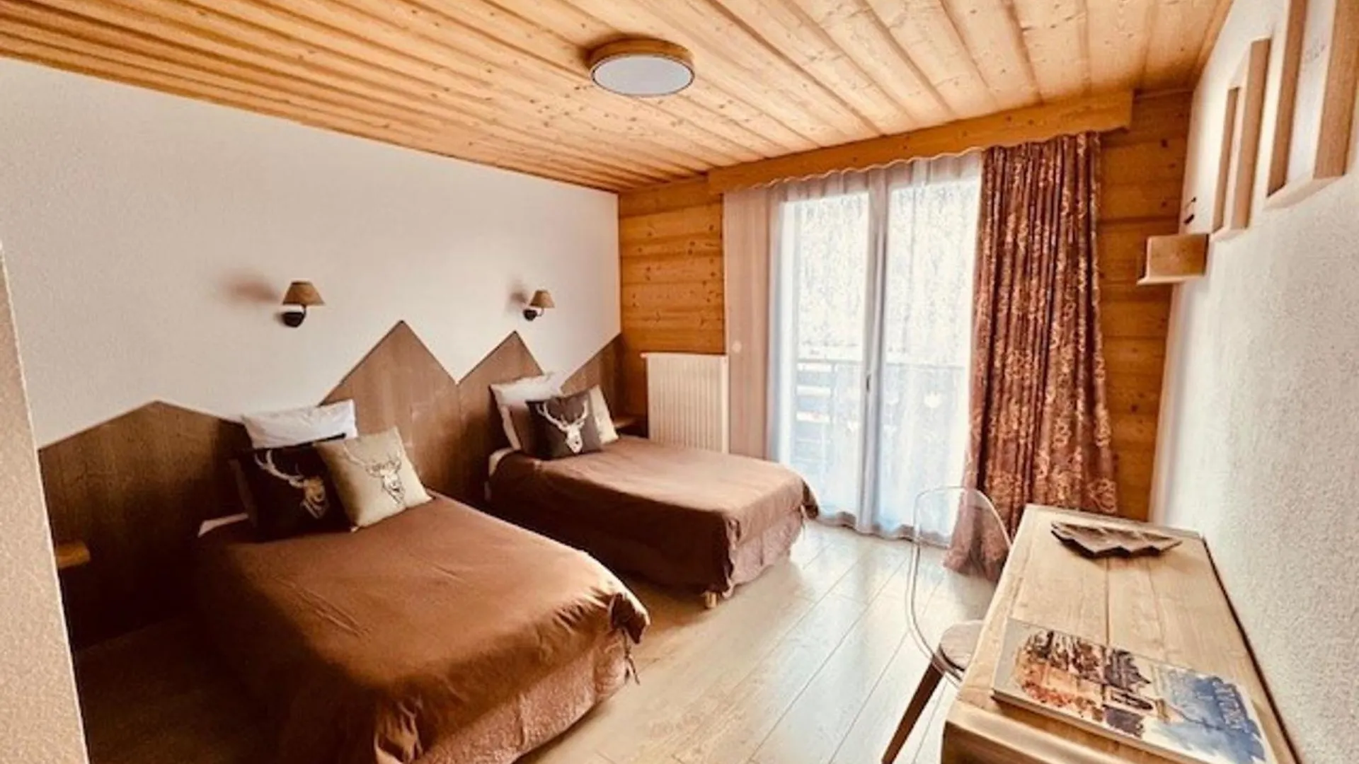 Apartment Chalet Spacieux A Chatel, 6 Chambres, 4 Salles De Bain, Pres Des Remontees Mecaniques, Wifi, Parking - Fr-1-676-3