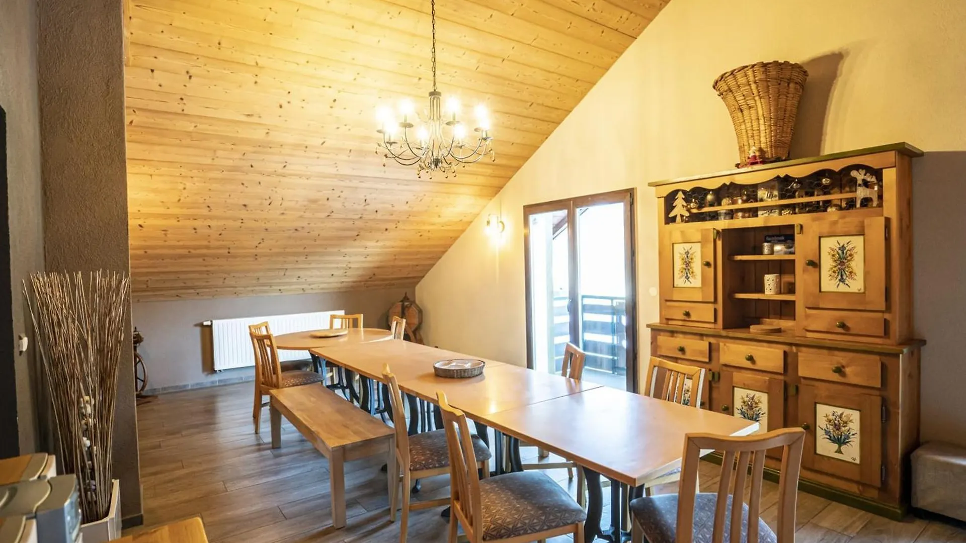 Chalet Spacieux A Chatel, 6 Chambres, 4 Salles De Bain, Pres Des Remontees Mecaniques, Wifi, Parking - Fr-1-676-3
